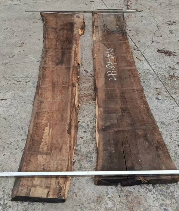 Luxcraftwood Custom Order Link for Hayden | 96" × 40" Black Walnut Conference Table with Glossy Finish & Beveled Edge